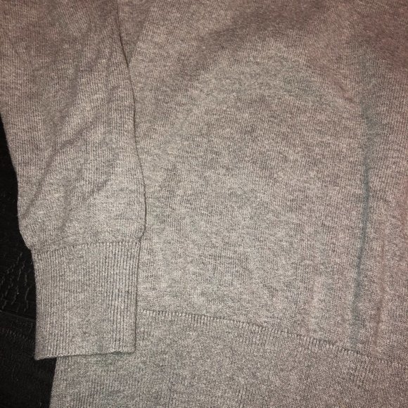 St. John's Bay Men's Large Sweater Gray‎ V-Neck - Picture 3 of 15